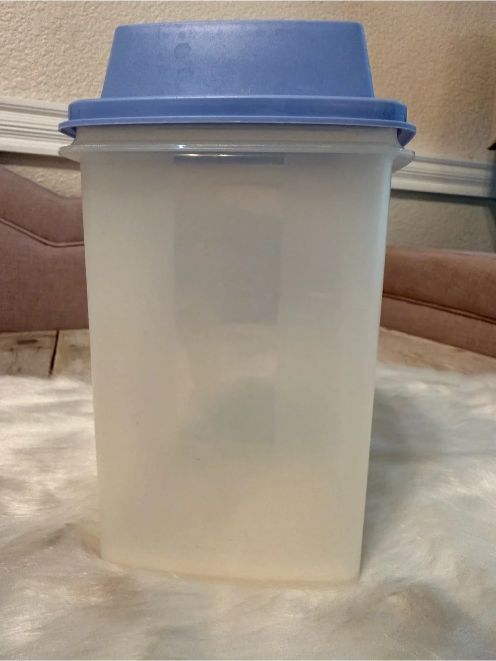 Tupperware Vintage Pick-A-Deli Container w/ periwinkle blue lid NEW Collectibles